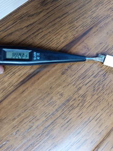 測電筆測手機(jī)充電口為何顯示高電壓？探究安全用電的奧秘
